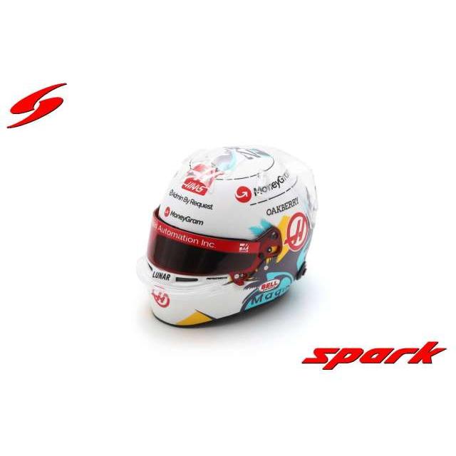 15 ヘルメット ケビン・マグヌッセン 2024 ホワイトレッドブラック/Spark 1/5ミニカー | 