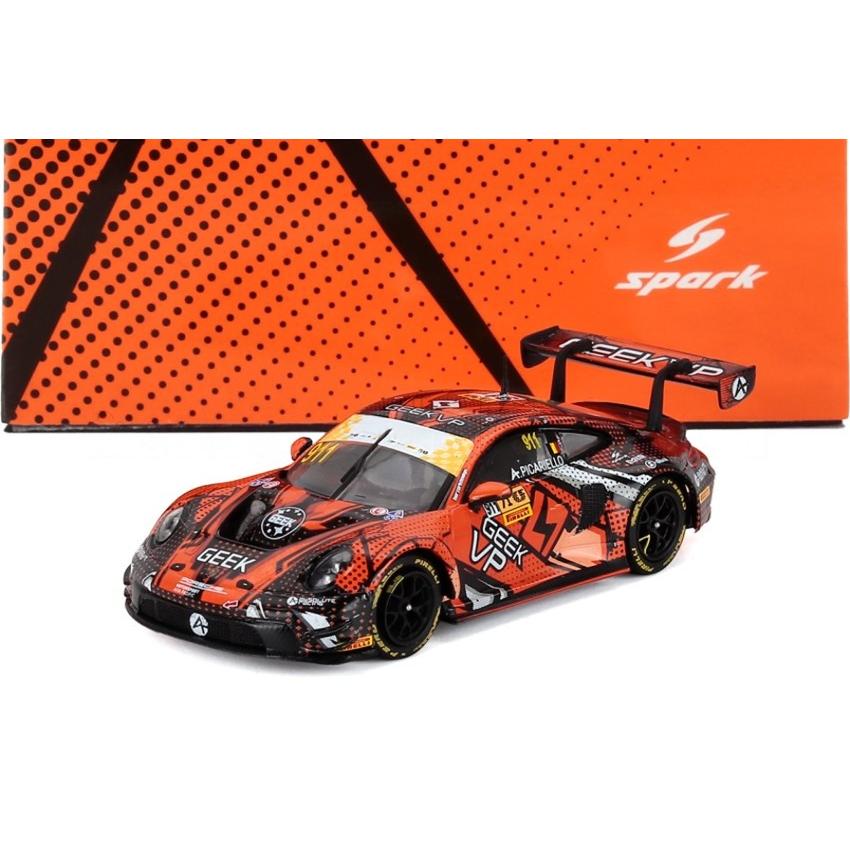 PORSCHE 911 992 GT3 R 2024 マカオGT A.ピカリエッロ Spark 1/64