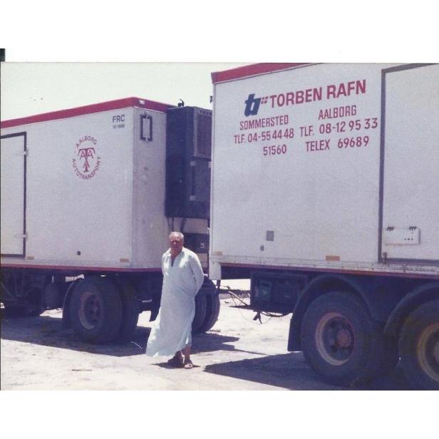 Tekno Torben Rafn Volvo F12 トラックトレーラー 1/50_3