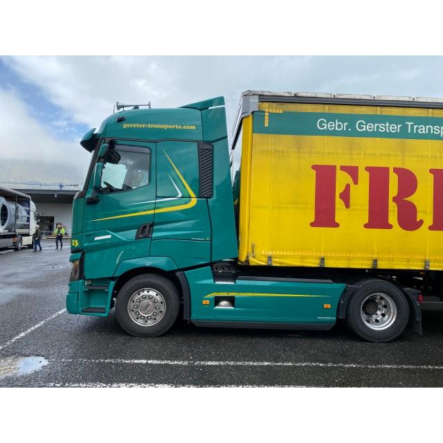 Tekno Gerster Transporte Renault T 3軸カーテンサイド