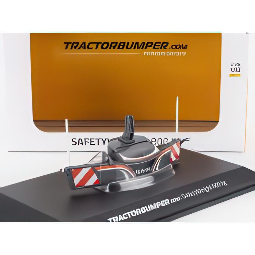 アクセサリー トラクターバンパー Kubota用 セーフティウェイト 800kg ブラック/Univrsal Hobbies 1/32 農機模型 | 