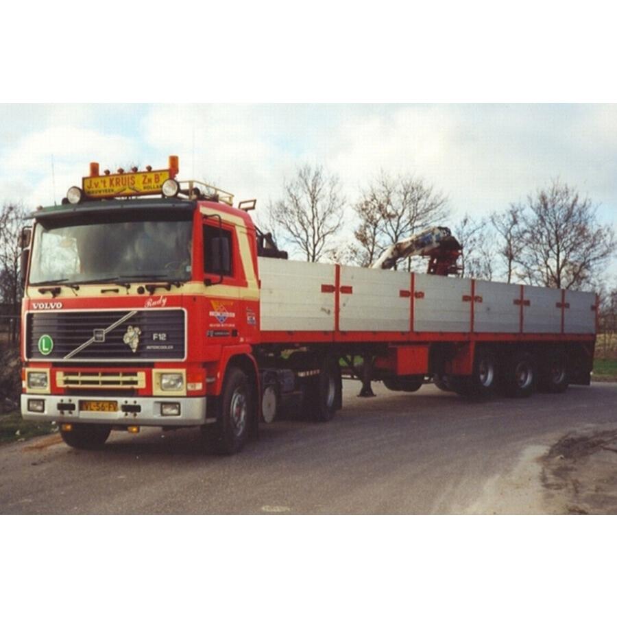 【予約】Fa. J.v.'t Kruis & Zn. VOLVO F12 4X2 BRICK TRAILER 3 AXLE WSI 1/50 | 