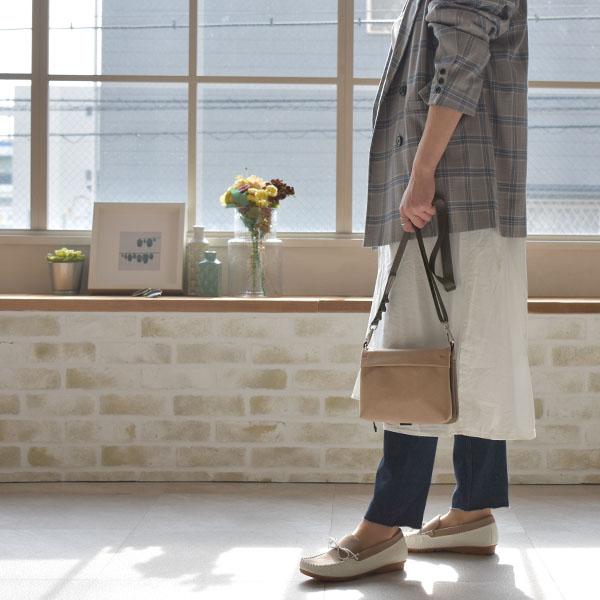 デッキシューズ モカシン レディース 幅広 甲高 外反母趾 軽い 歩きやすい ローヒール パンチング バイカラー 柔らかい クロールバリエ 散歩 買い物 No.678230 | COULEUR VARIE | 03