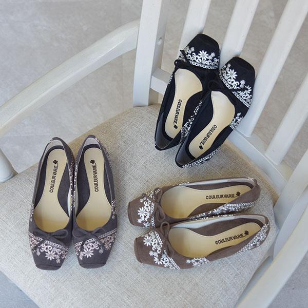 COULEUR VARIE（クロールバリエ） スクエアトゥ バレエシューズ