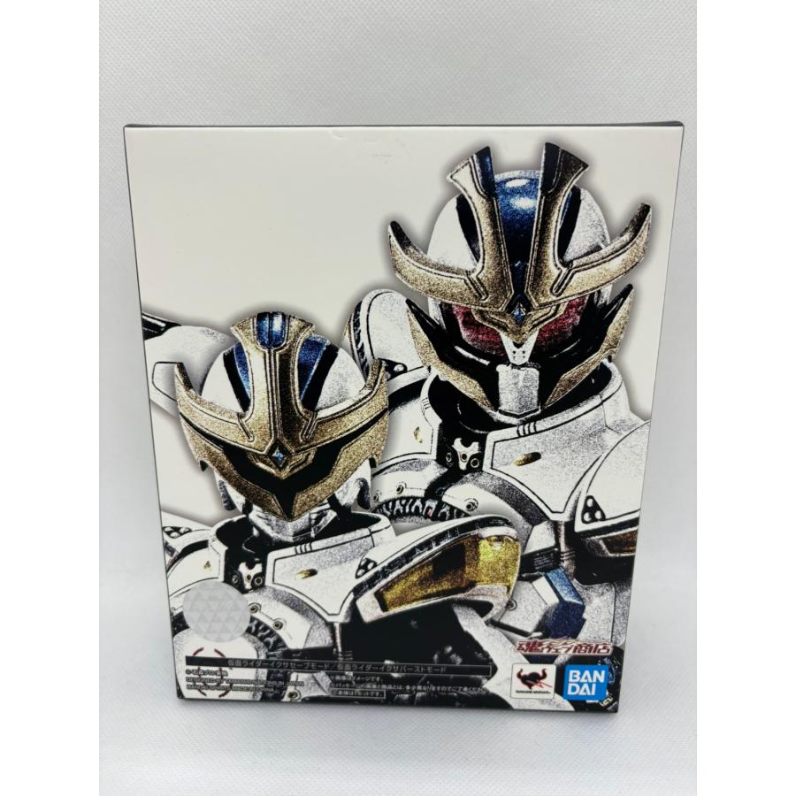 中古】S.H.Figuarts(真骨彫製法) 仮面ライダーキバ 仮面ライダーイクサ
