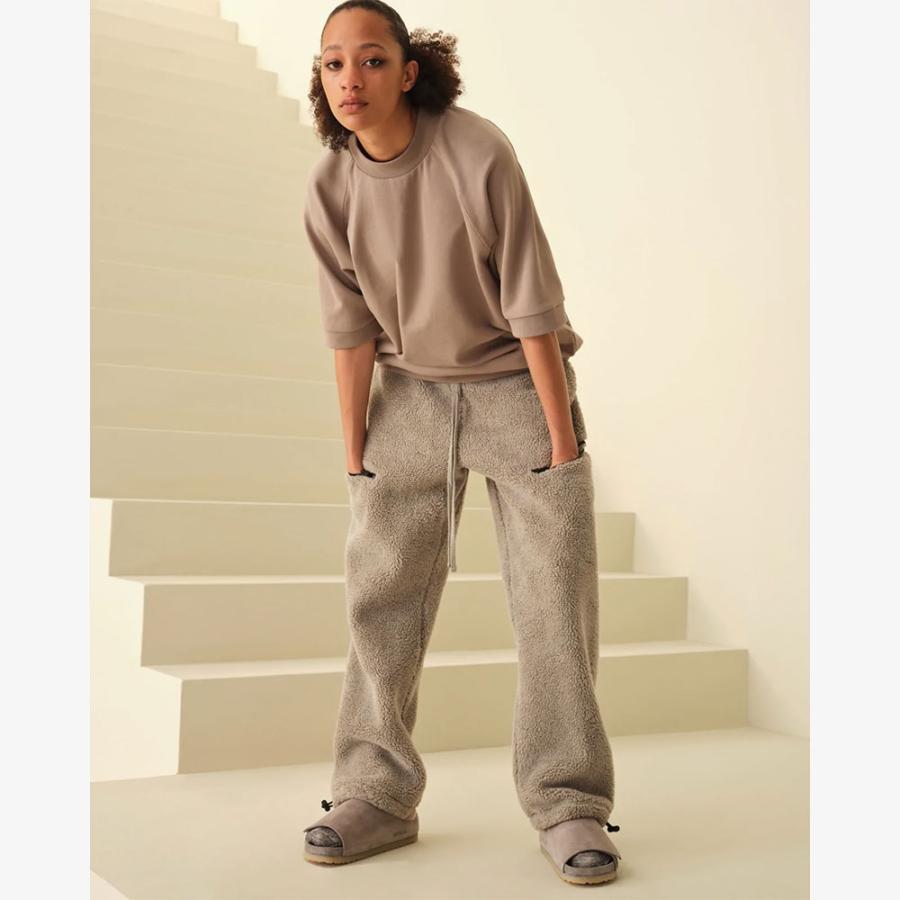 FEAR OF GOD FOG ESSENTIALS フィアオブゴッド エッセンシャルズ FEAR OF GOD FOG ESSENTIALS フィアオブゴッド エッセンシャルズ