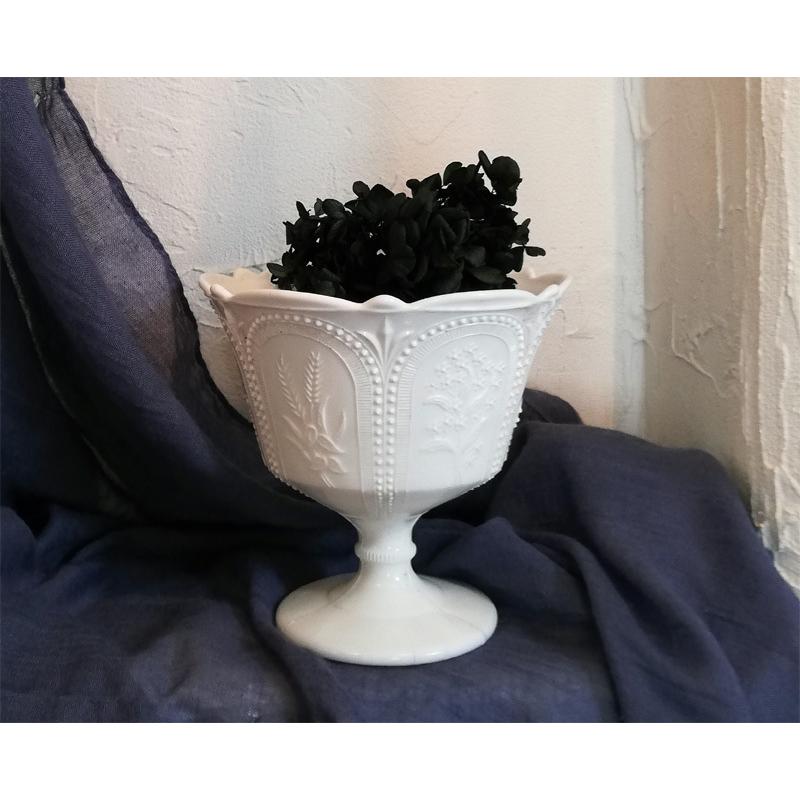 ヴィクトリアン ミルクガラス 植物柄 脚付きボウル イギリス