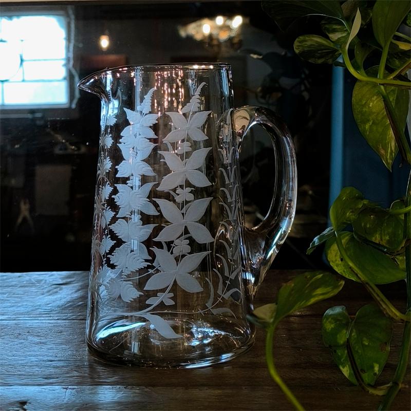 ヴィクトリアン ガラス ジャグ シダのエングレーヴィング イギリス