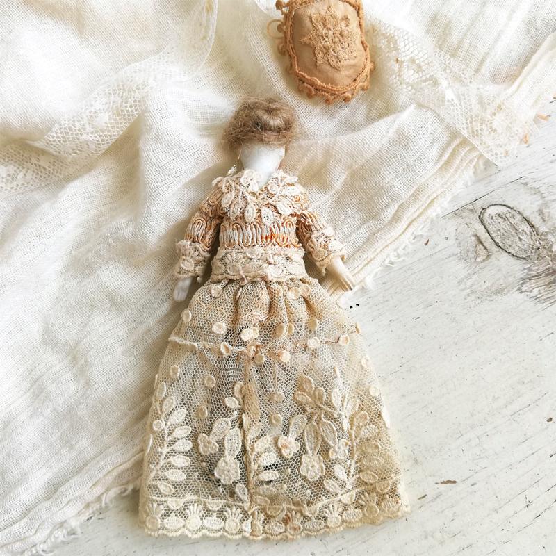 ビスクヘッドドール ミニョネット ドイツアンティーク : BAU ANTIQUES