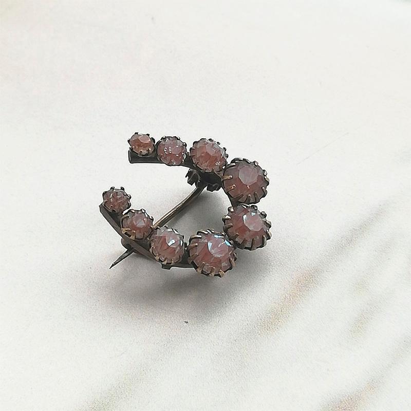 サフィレット ホースシュー ブローチ レースピン チェコアンティーク