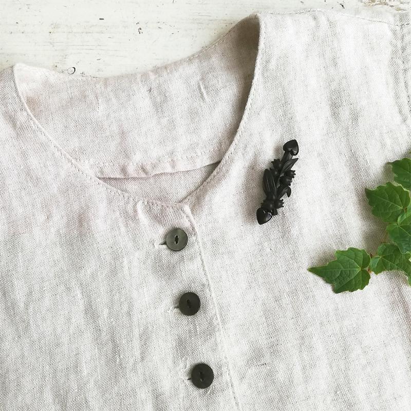 ヴィクトリアン ボルカナイト スズランのブローチ イギリス