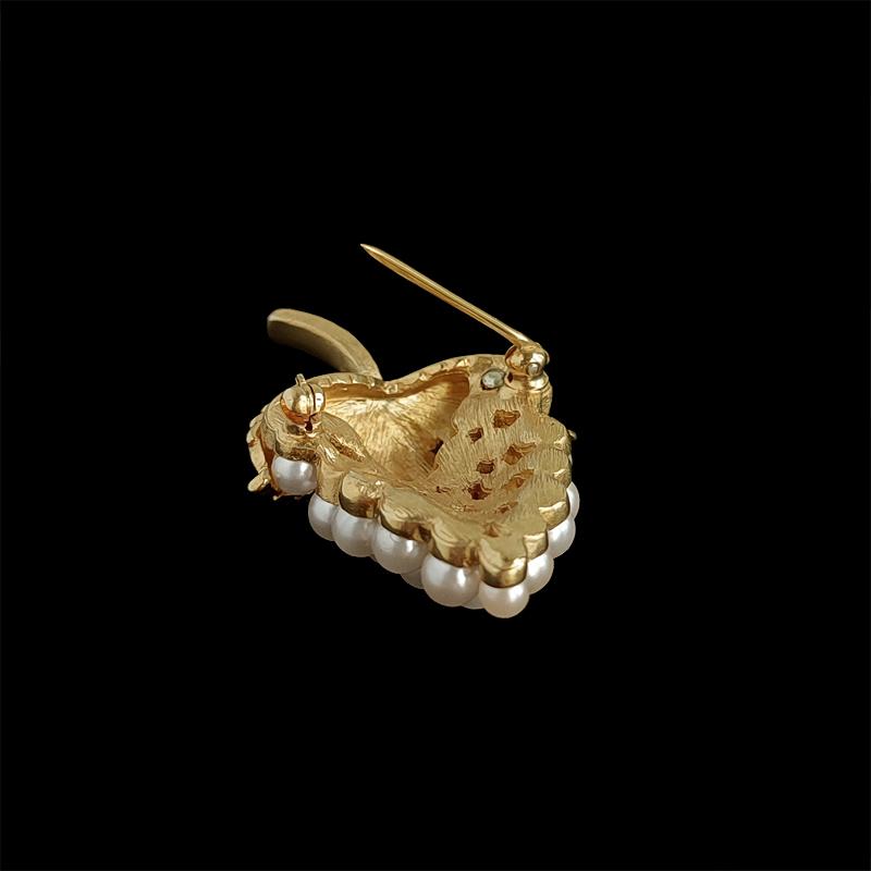 CROWN TRIFARI クラウントリファリ 葡萄 パール ブローチ : BAU