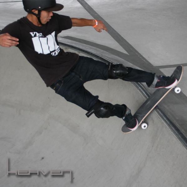 スケートボード 28.5×7.357インチ HEAVEN JUNIOR SKATEBOARD EASY