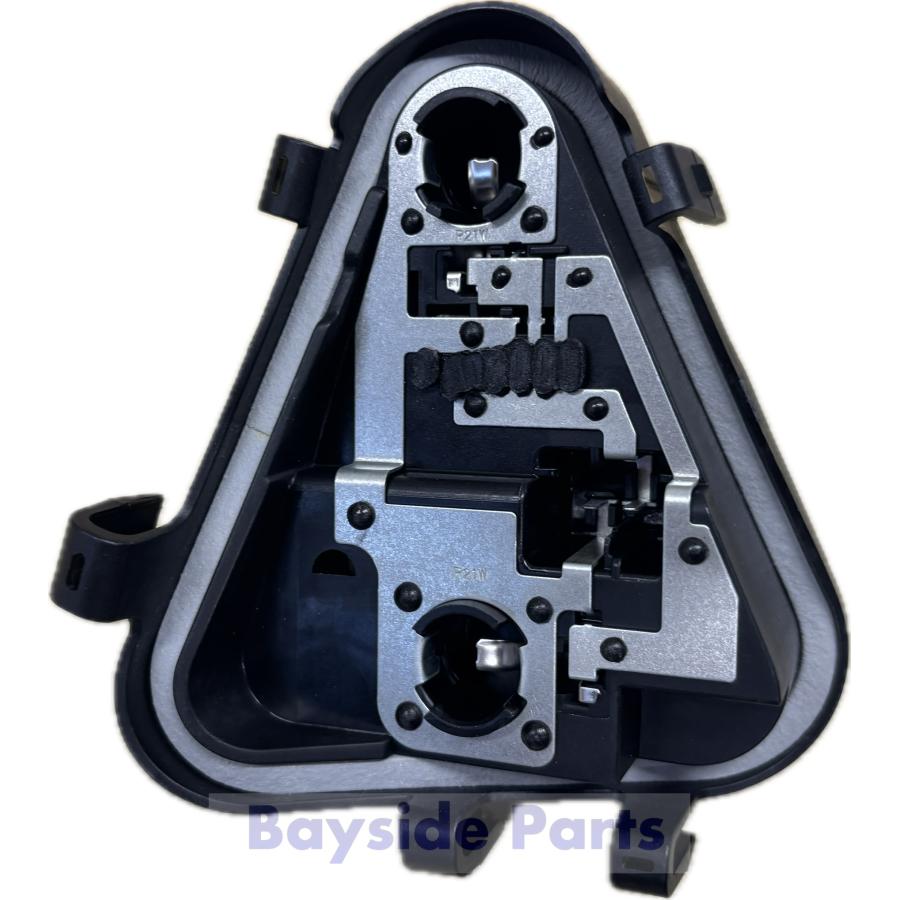  3シリーズ f30 f31 テール ランプ 右 小純正 BMW テールランプバルブホルダー 右 3シリーズ F31 63217313048 純正品
