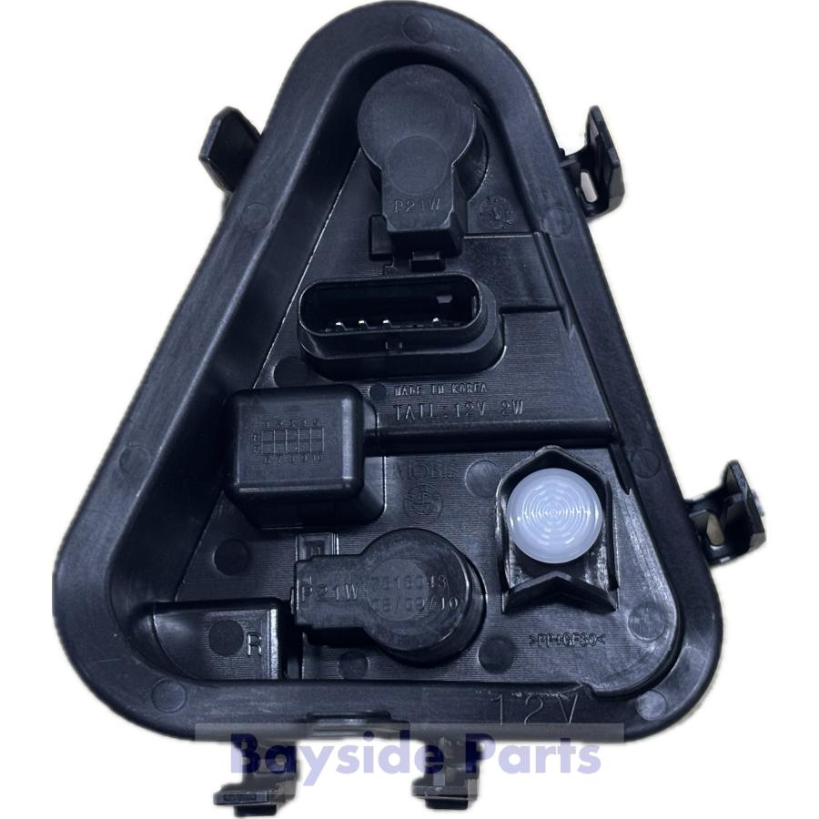 BMW テールランプバルブホルダー 右 3シリーズ F31 63217313048 純正品