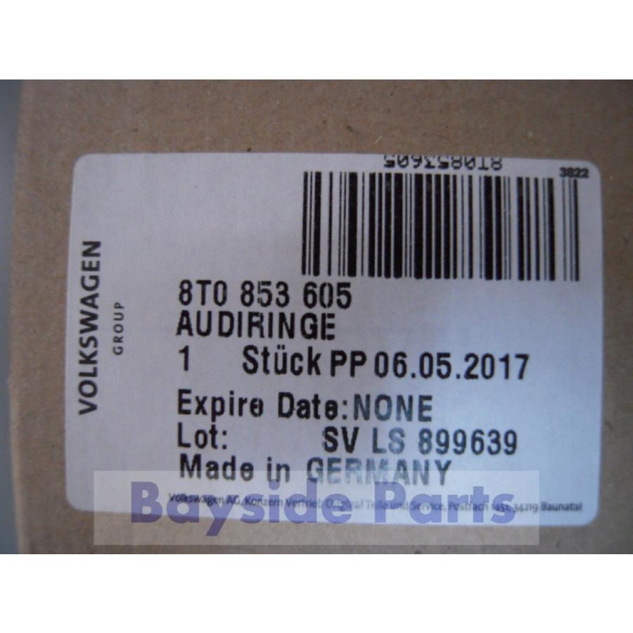 Audi のロゴの皿です。 Amazon | アウディロゴ ラジエーターグリルリング ブラック