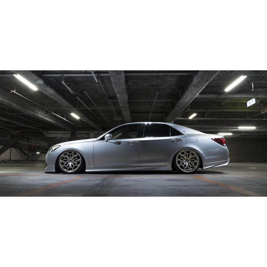 サイドステップ GRS210クラウン ロイヤル WALD