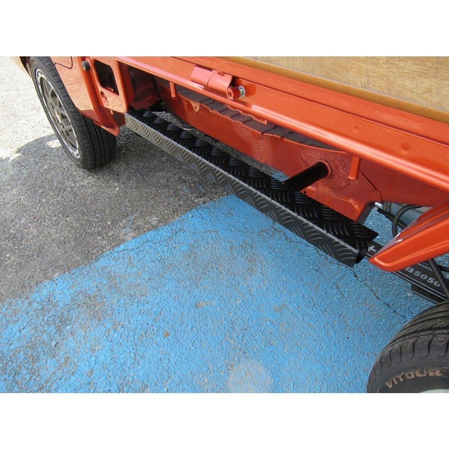 ハイゼット ブラックエディション アルミサイドステップ 助手席側