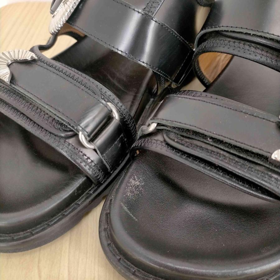 TOGA VIRILIS(トーガビリリース) バックルストラップ レザーサンダル 