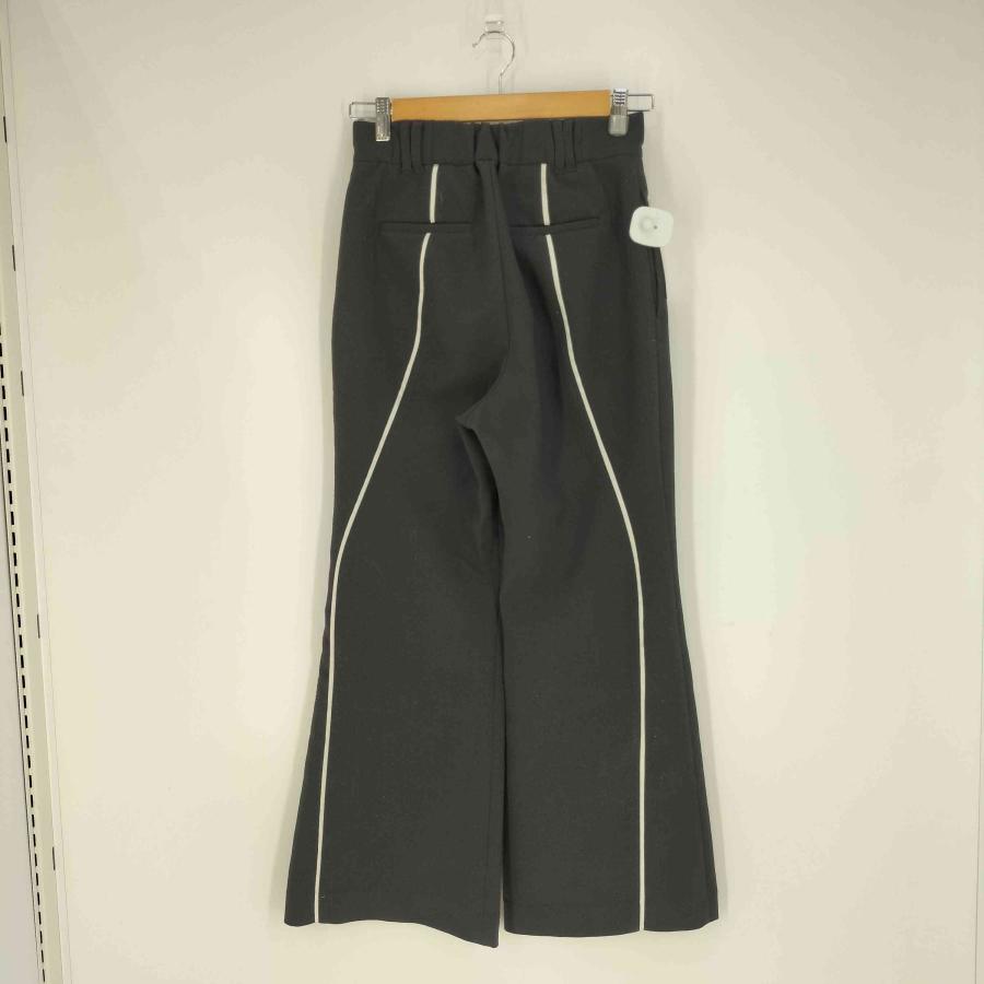 新品】PUBLIC TOKYO カーブラインフレアパンツ