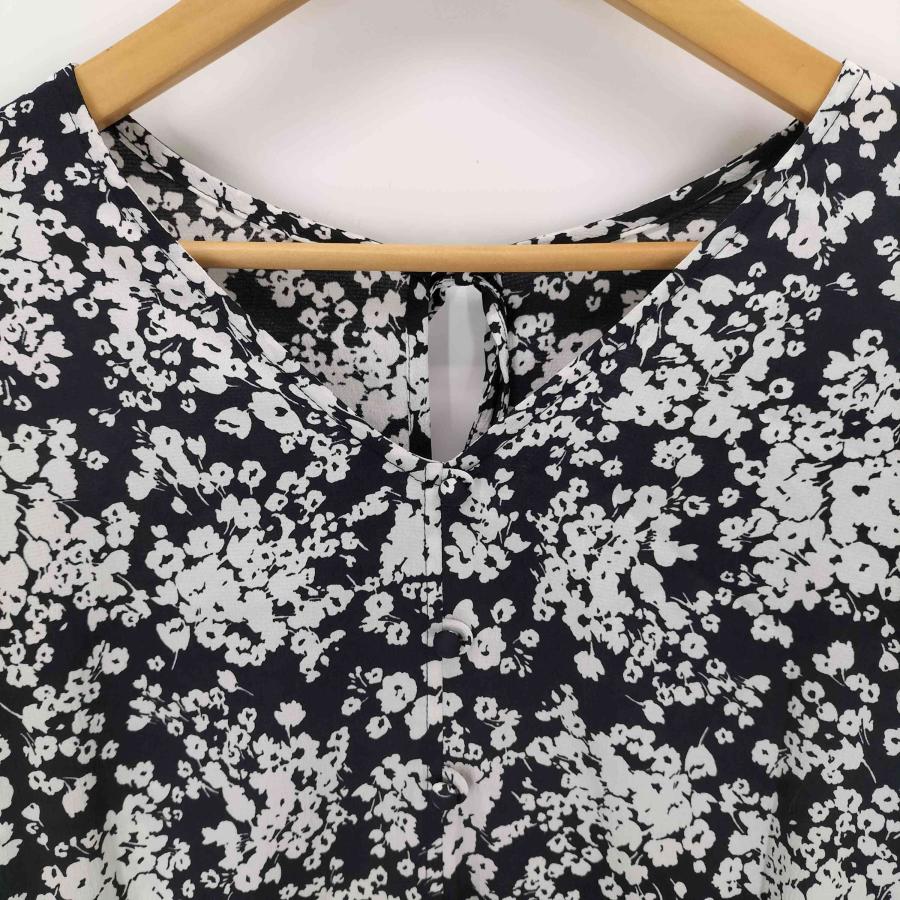 emmi emmi(エミ) atelier 期中花柄ワンピース レディース JPN：0 中古 
