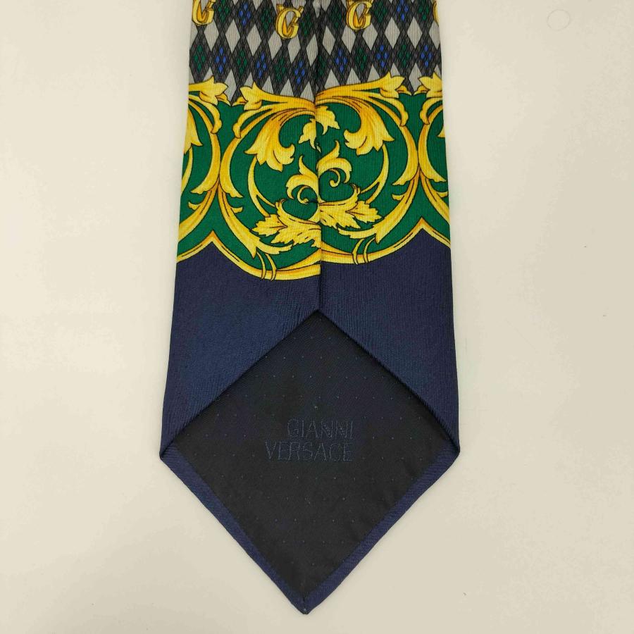 GIANNI VERSACE スカーフ シルク100% メデューサ　約86×86 GIANNI VERSACE VERSACE(ジャンニヴェルサーチ) イタリア製 メデューサ
