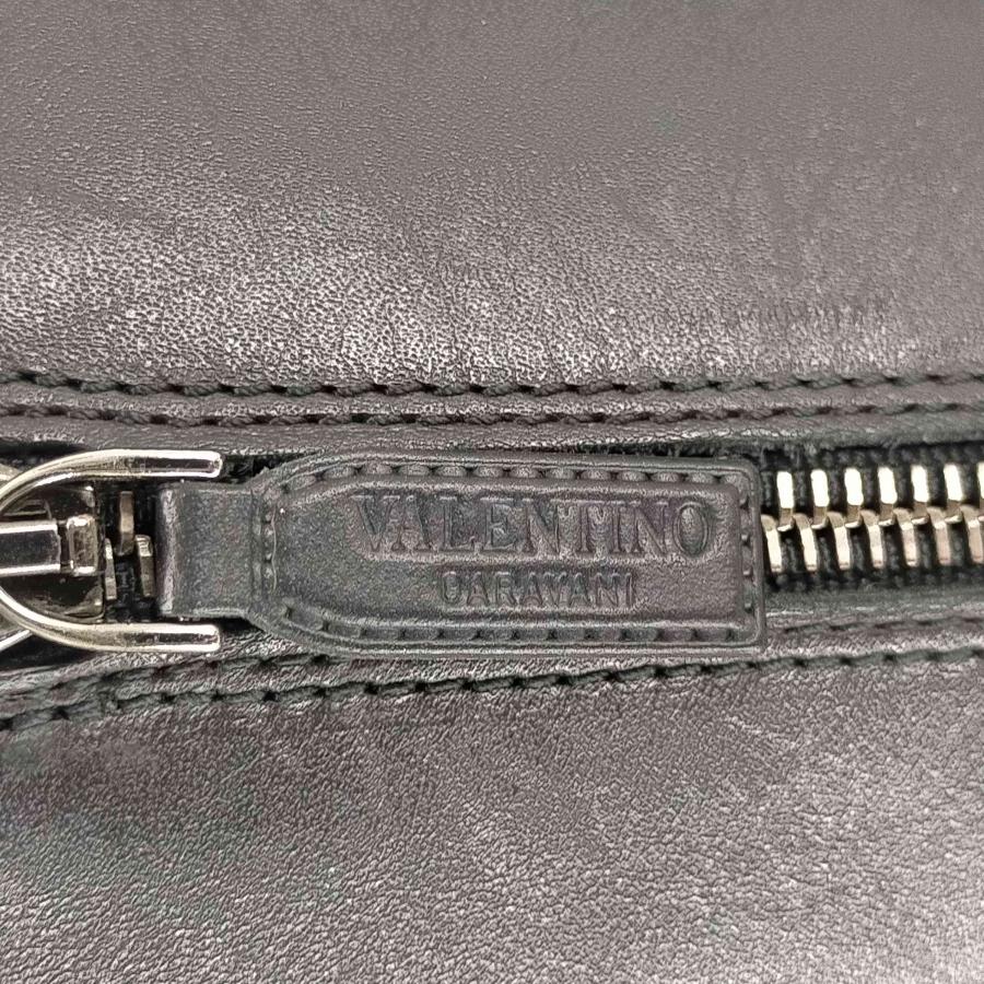 VALENTINO GARAVANI 未使用 ヴァレンティノ・ガラヴァーニ ロックスタッズ スモールウォレット