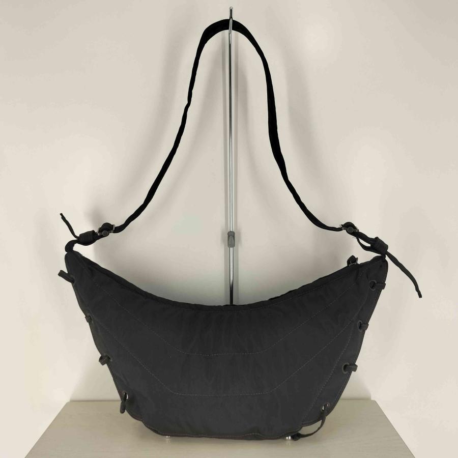 美品 LEMAIRE スモール ソフトゲームバッグ ブラック LEMAIRE - 【再販売通知受付可能】Small Soft Game Bag(WR NYLON