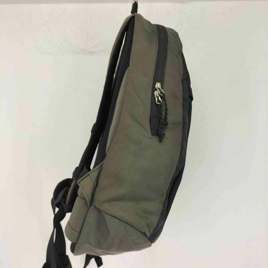 バッグ Patagonia Back pack Y2k rare vintage 90's vintage patagonia backpack no | Depop