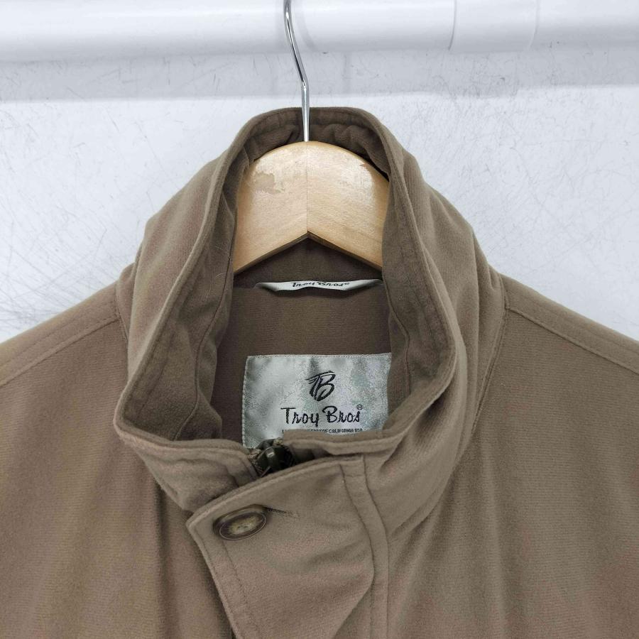 Troy Bros（トロイブロス） スエード調 ロゴ刺繍 ブルゾン メンズ
