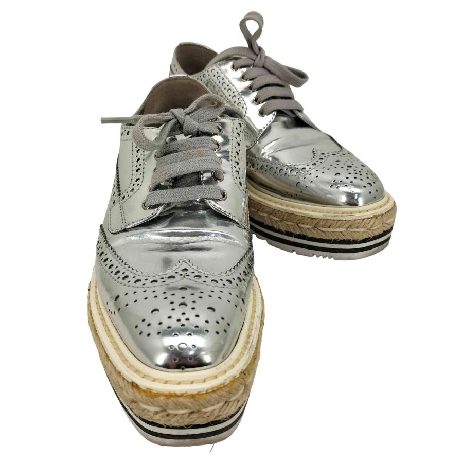 PRADA（プラダ） シルバー メタリック ウイングチップ シューズ