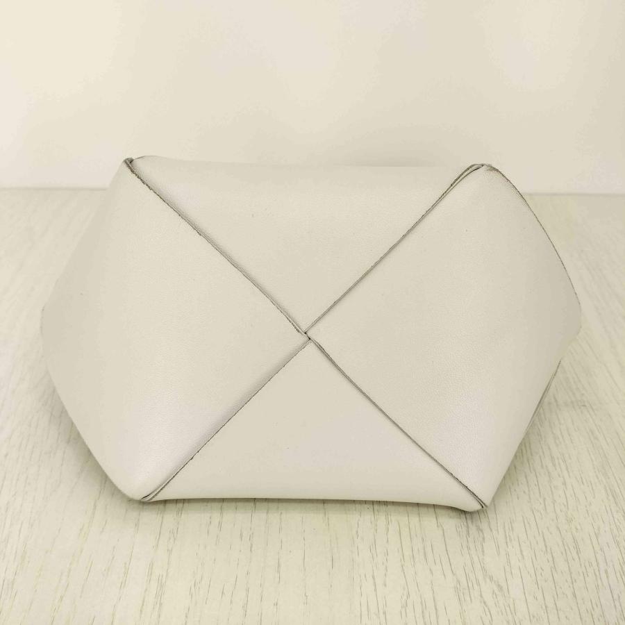 ボッテガヴェネタ ザ ボディ ポーチ ボディバッグ ウエストバッグ ホワイト レザー レディース BOTTEGAVENETA 【中古】 BOTTEGA VENETA（ボッテガ・ヴェネタ） ザ ポーチ クロスボディ