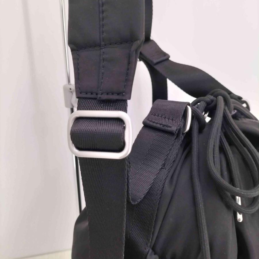 ZARA（ザラ） ナイロン巾着ショルダーバッグ レディース M 中古 古着