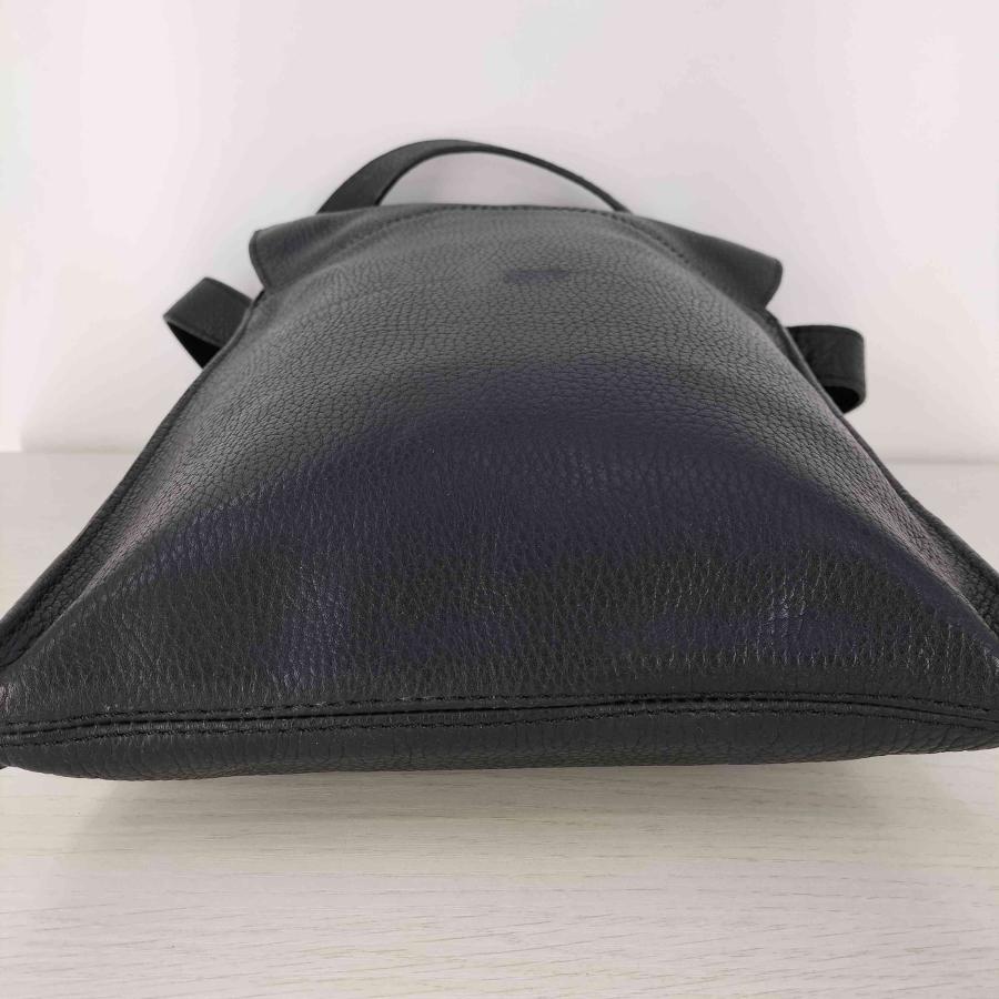 【お年玉価格】COLE HAAN コールハーンのレザー製ショルダーバッグ COLE HAAN（コールハーン） ロゴ刻印 レザーショルダーバッグ メンズ