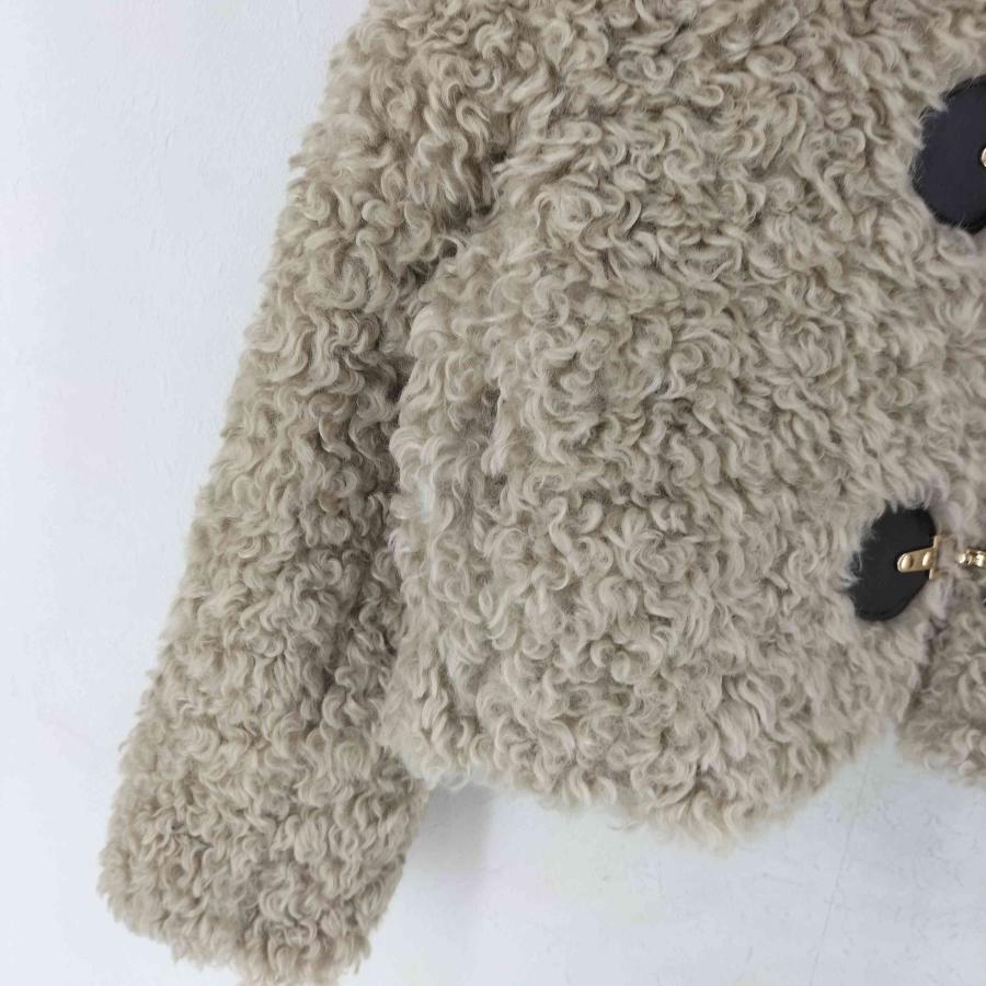 ZARA（ザラ） トグルボタン フェイクファージャケット レディース