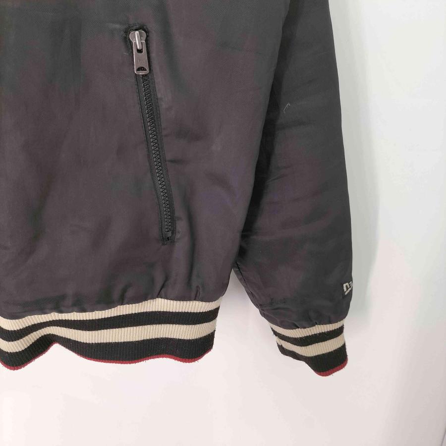 希少 new era ニューエラ レザー スタジャン 刺繍ロゴ キルティング NEW ERA（ニューエラ） 裏地キルティング ロゴワッペン スタジャン