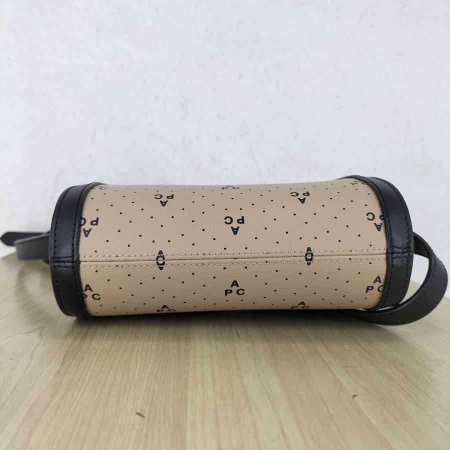 A.P.C.(アーペーセー) SAC DEMI-LUNE MINI ハーフムーン ショルダーバッグ レディ 中古 古着 0404の画像