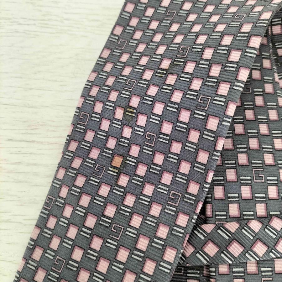 GUCCI（グッチ） 総柄 シルクネクタイ メンズ 表記無 中古 古着 1222