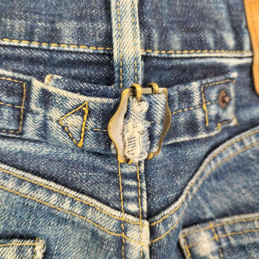 Levi's（リーバイス） Levis(リーバイス) 702 ボタン裏J22 シンチ