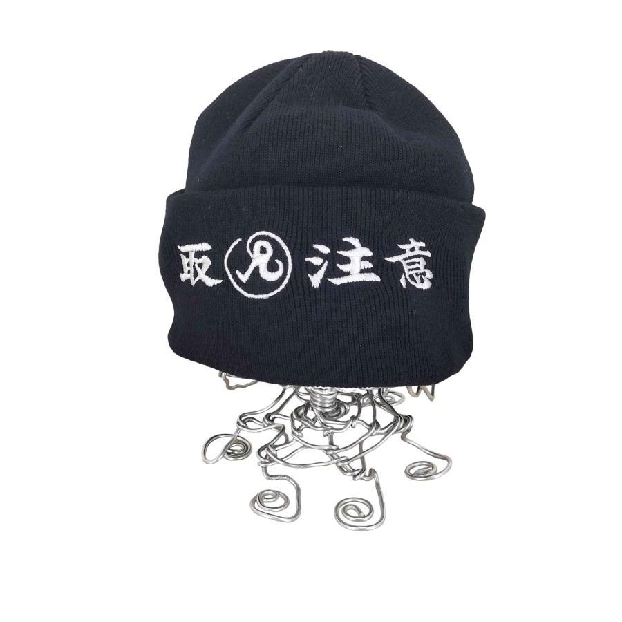 BlackEyePatch（ブラックアイパッチ） ロゴ刺繍 ニット帽 メンズ 表記