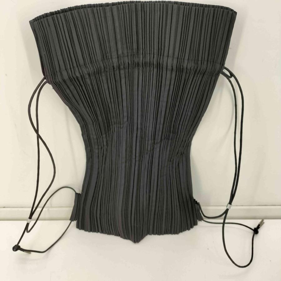 ISSEY MIYAKE（イッセイミヤケ） ペイント プリーツ ナップサック