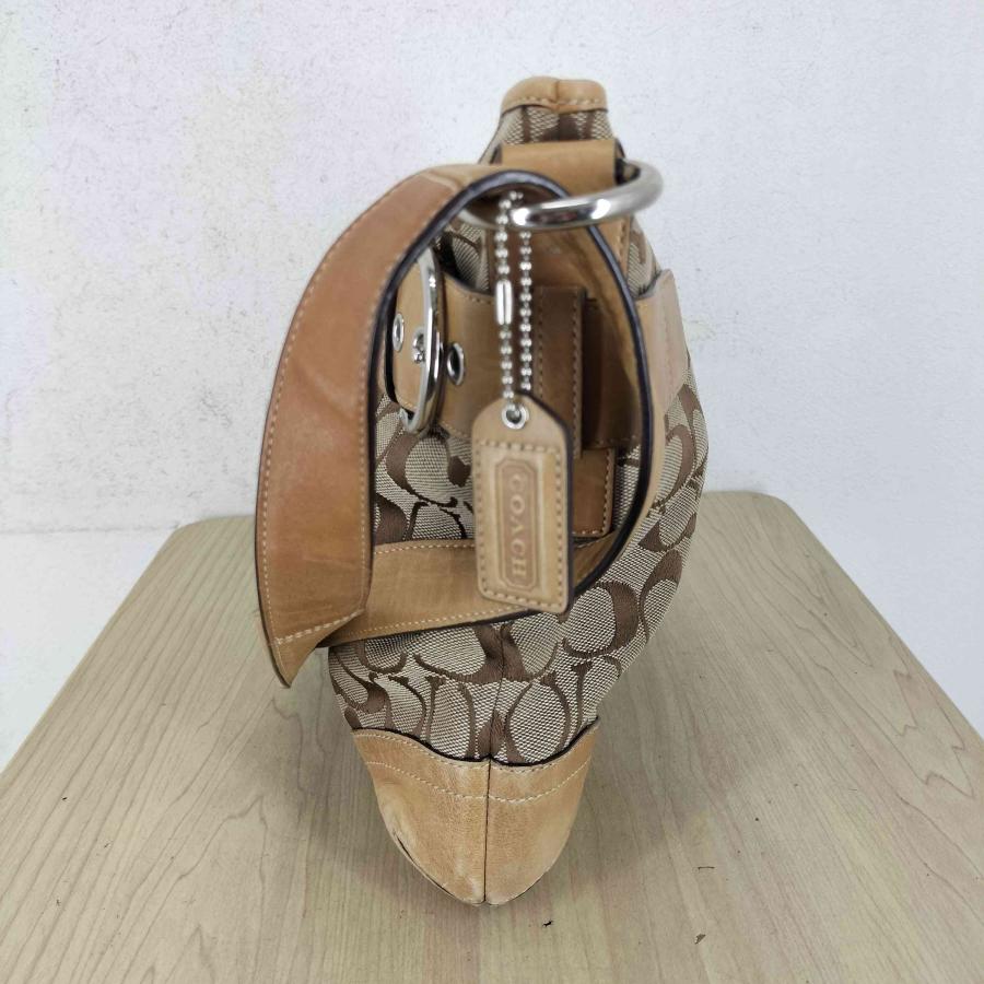COACH シグネチャー ショルダーバッグ　ヴィンテージ　y2k COACH（コーチ） シグネチャー ベルト装飾 ショルダーバッグ Y2K
