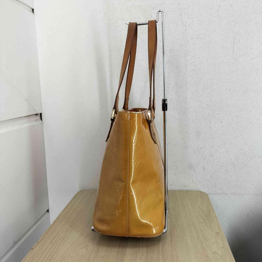 LOUIS VUITTON(ルイヴィトン) モノグラム ヴェルニ ヒューストン