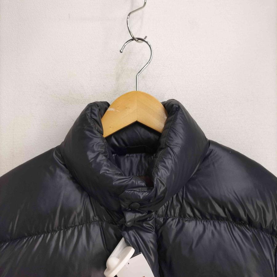 MONCLER（モンクレール） 茶タグ ナイロン地 ダウンンジャケット