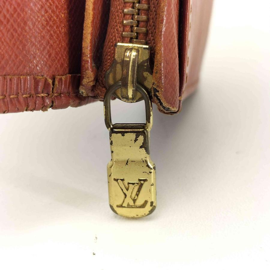 LOUIS VUITTON(ルイヴィトン) エピ ポルトモネ ビエ トレゾール 2