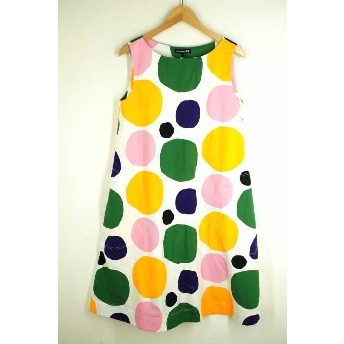 ユニクロ マリメッコ Uniqlo Marimekko ワンピース レディース サイズjpn M ノースリーブ グラフィックワンピース 中古 ブラ ブランド古着販売のbazzstore 通販 Yahoo ショッピング