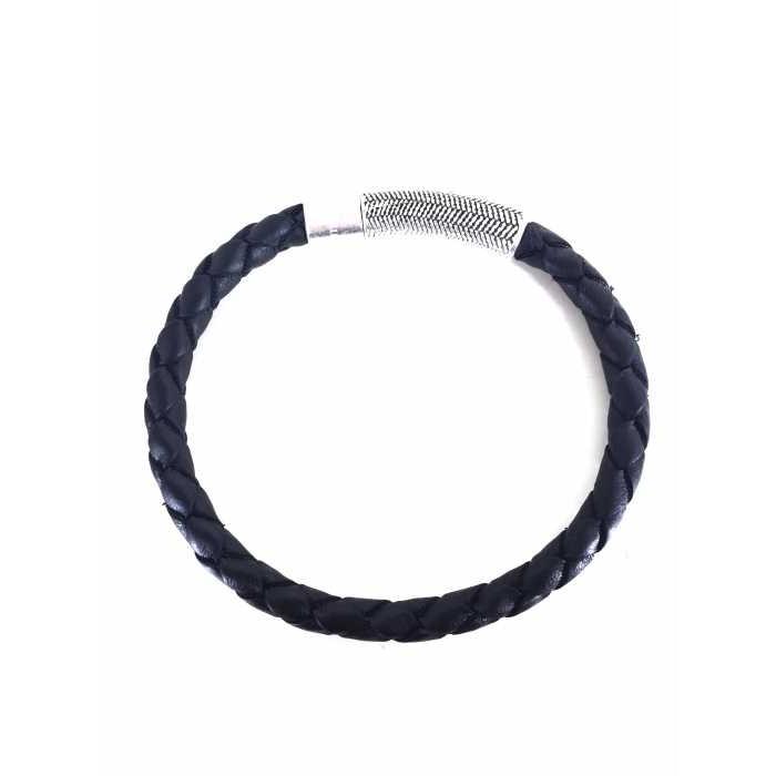 メンズブレスレット エルメネジルドゼニア ERMENEGILDO ZEGNA レザーブレスレット 中古 ブランド古着バズストア 191217  :2215870132562:ブランド古着販売のBAZZSTORE - 通販 - Yahoo!ショッピング