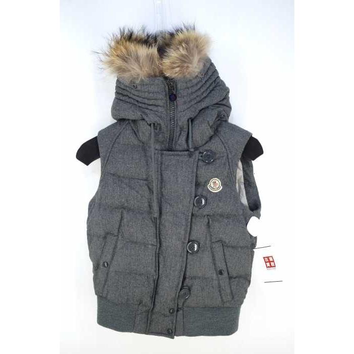 モンクレール Moncler ダウンジャケット レディース サイズ0 Tarn Gilet ラクーンファー付きダウンベスト 中古 ブランド古着バズスト ブランド古着販売のbazzstore 通販 Yahoo ショッピング