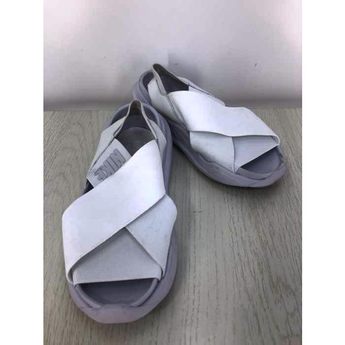 ナイキ Nike サンダルレディース 24 プラクティスク サンダル 白系 中古 古着 1612 ブランド古着販売のbazzstore 通販 Yahoo ショッピング