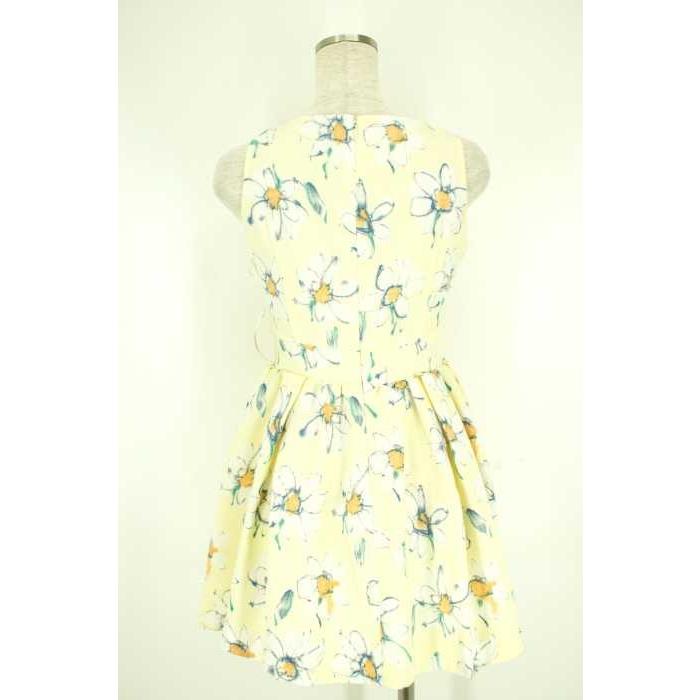 ダズリン Dazzlin シフォンワンピース レディース サイズjpn S マーガレット柄タンクワンピース 中古 ブランド古着バズストア ブランド古着販売のbazzstore 通販 Yahoo ショッピング